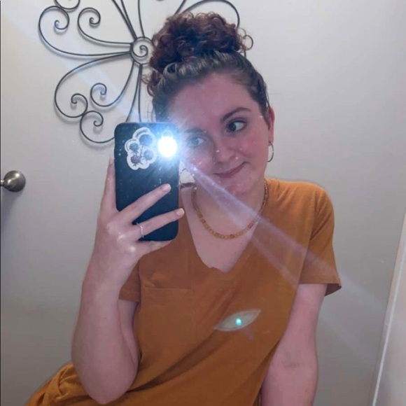 Meet your Posher, Kaeli - Picture 10 of 11